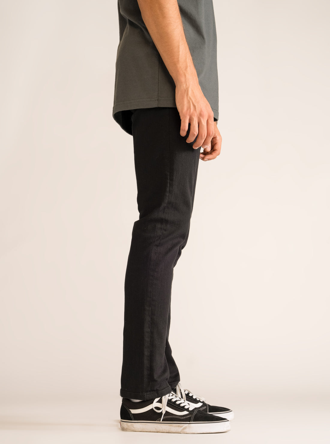 Ever Black Basic Slim Jeans, Negro
