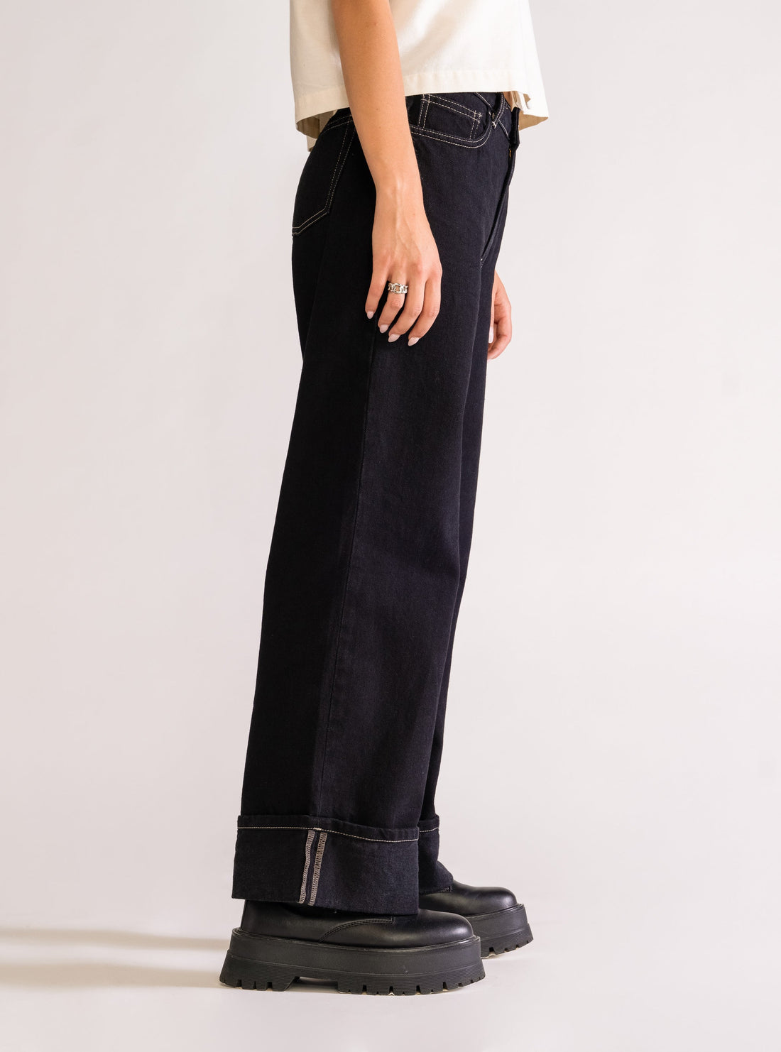 Lovely Straight Leg Jeans, Negro