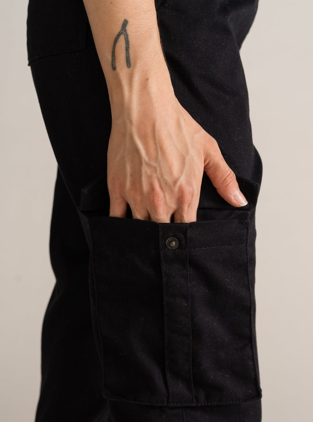 Slim Cargo Pants, Short Lenght, Negro