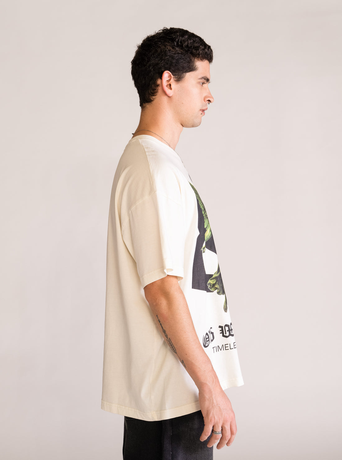Radical Thoughts Playera, Crema