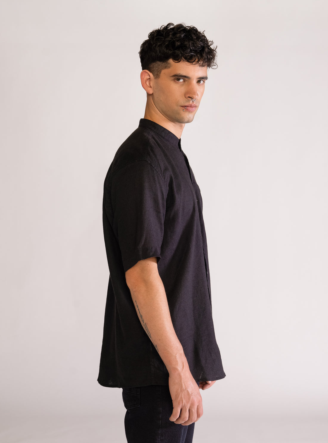 Dominating Roads Camisa, Negro