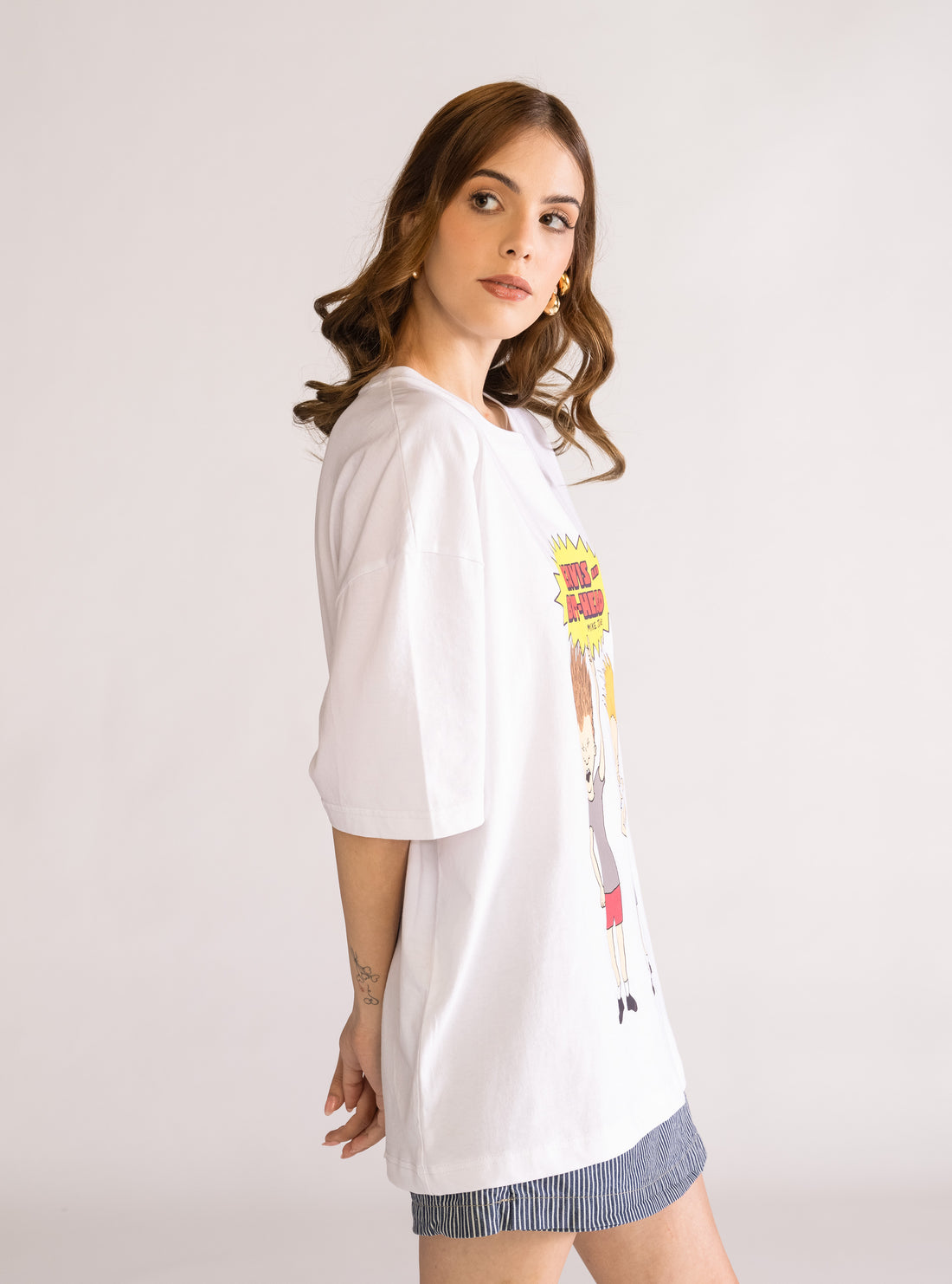 Beavis & Butt-head, Drop Shoulder Playera, Blanco