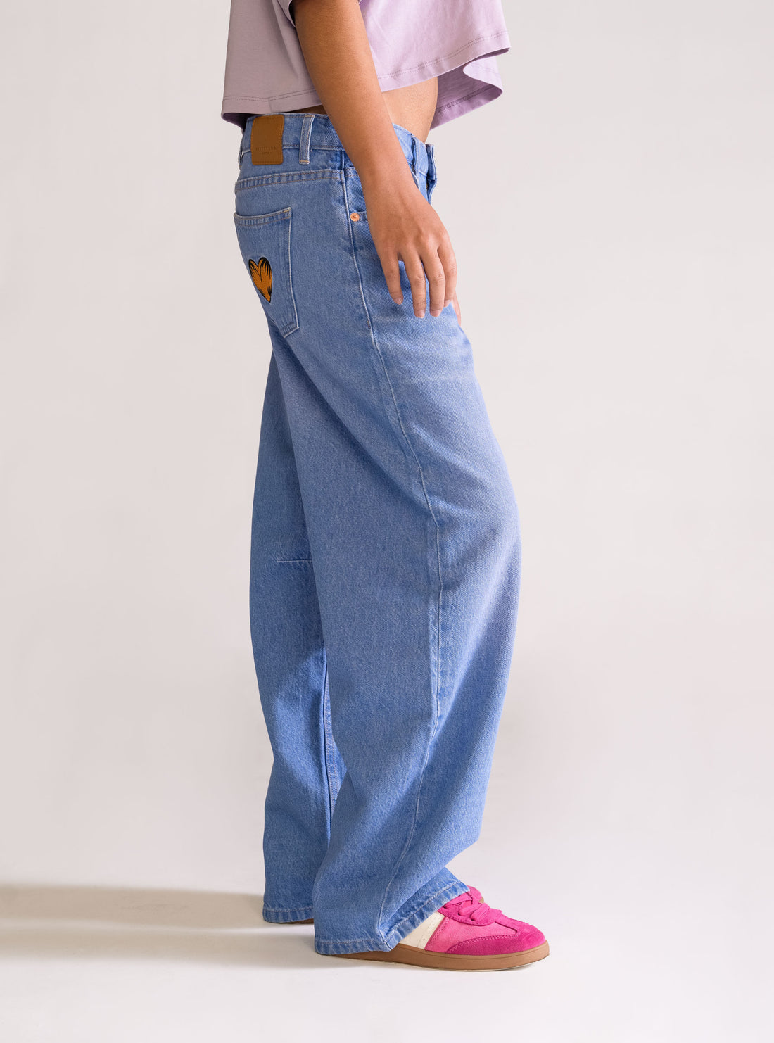 Barrel Jeans Cintura Baja, Garfield, Azul Claro