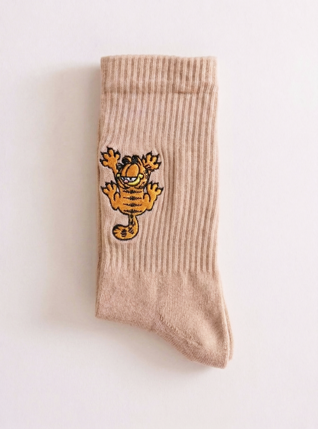 Fat Cat Fits Garfield Embroidery, Cafe Claro
